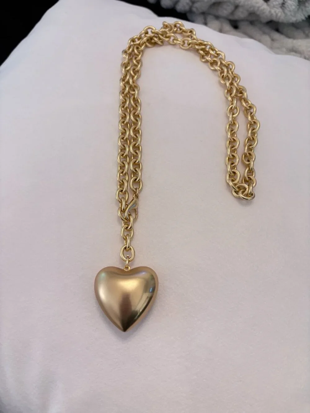 Roxanne Assoulin Puffy Heart Gold - Picture 3 of 8